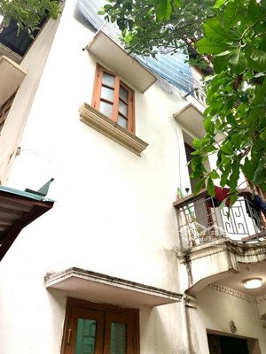 nguyễn trãi bán đất tặng biệt thự. giáp phố, nhiều ô tô vào nhà 205m2 x mặt tiền 13m. giá 39 tỷ.