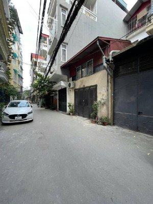 bán nhà cầu giấy 60m2 chỉ 14.999tỷ 60m2 - ô tô đỗ cửa kinh doanh.