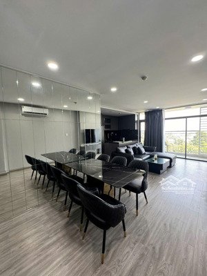 bán căn hộ 2pn giá siêu hời tại riva park, nguyễn tất thành, quận 4, hcm, 5,6 tỷ, 82m2 nhà đẹp.