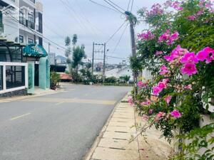 Cần tìm chủ mới cho căn biệt thự hai mặt tiền đẹp phường Lâm Viên- Đà Lạt