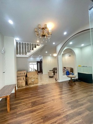 siêu phẩm nhà đường hoàng diệu 2, linh trung - 110m2 - 2 tầng - giá 6.8 tỷ tl