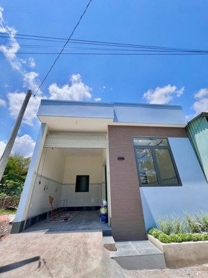 nhà mới xây cần tìm chủ nhân hữu duyên