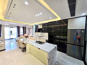 bán nhà tđc ngọc thụy, thang máy,kinh doanh đa dạng, phân lô vỉa hè,đường 12m ,chỉ 25.8 tỷ