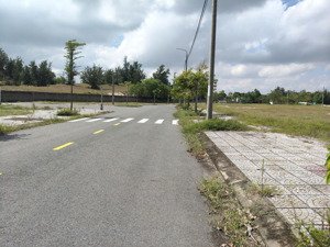 bán đất đường 20.5m thông sông và biển, giá 3 tỷ, cách sông 200m, cách biển 1 km, mát mẻ quanh năm