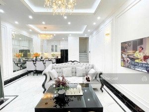 bán nhà lạc long quân 38m, 5 tầng , nhà dân ngõ thông , cách 30m ra phố trước nhà 3m, 3 thoáng