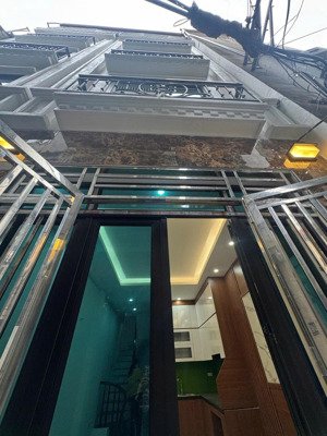 nhỉnh 7 tỷ mậu lương kiến hưng 30m2, 5 tầng, thang máy, gần ô tô, gần kđt mới