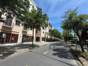 cần bán hai căn liền kề dự án sun grand city new an thới - phú quốc tổng 240m2 đất. giá cực tốt