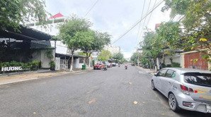 bán căn góc 2 mặt tiền siêu đẹp đường lý nam đế, nha trang