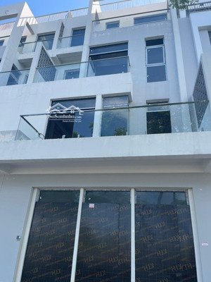 shophouse mặt tiền hoàng thị loan đã hoàn thiện giá tốt