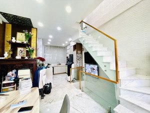 nhà riêng ở nguyễn chí thanh, quận 10, tp.hcm chỉ với giá siêu hời 6,8 tỷ, 37m2