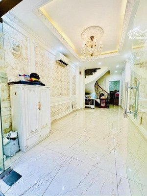 bán nhà hxh thông đường hoà hảo kế bên ntp đh kinh tế,41m2-5tầng btct ở hoặc kd giữ tiền.giá 8,56ty