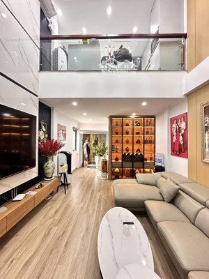 võng thị 46m, 7 tầng, 4pn, vài bước ra hồ tây thang máy, tặng full nội thất 16.7 tỷ