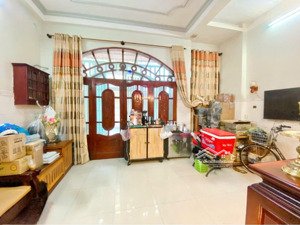 nhà ngang 5m6 hẻm xe hơi, cạnh emart, chỉ 5,5 tỷ