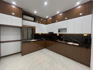 phố vip ngọc hà, ngõ 3 gác, ô tô cách vài bước, nhà đẹp ở ngay, full nt, sổ cc, kd, 42m2*5t