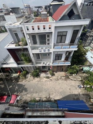 nhà ô tô ngủ nhà. 4 tầng btct. ngay aeon tân phú. không có căn thứ 2