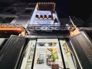 thiếu vốn bán gấp 2tỷ650 nhà 51m2 phan văn trị p11 bình thạnh. sổ hồng riêng chính chủ