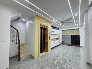 bán nhà riêng 30m2, 9,5 tỷ, 3pn, 6t tại dương văn bé, vĩnh tuy, hai bà trưng, hà nội