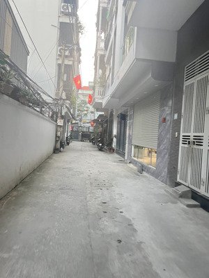 bán nhà văn quán 30m² x 5 tầng mt 4.9m ô tô tránh, đỗ ngày đêm phân lô vip