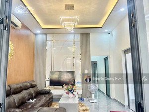 cần bán nhà mới 1 trệt 2 mặt tiền trung tâm cần giờ mặt tiền ngang 7m