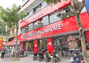 siêu phẩm cho thuê mbkd phố trần đại nghĩa ngay gần ngã tư giao lê thanh nghị - mặt tiền rộng 12m