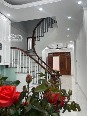 bán nhà phố hào nam đống đa lô góc ngõ thông kinh doanh dt50 5t 11.6 tỷ