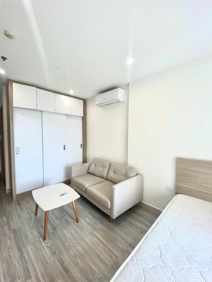 chỉ 2 tỷ 3 bạn đã sở hữu căn hộ studio đầy đủ nội thất tại tòa có lễ tân s2.10 vinhome ocean park