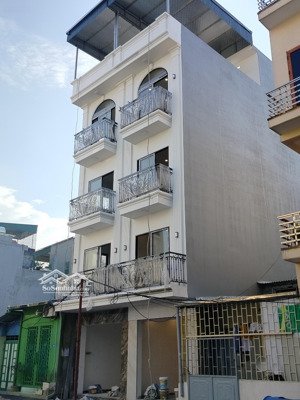 bán nhà phúc lợi: gần 40m2 x 5 tầng, ô tô đỗ cửa