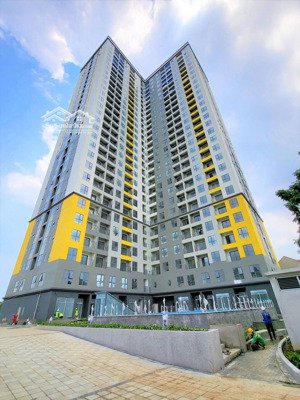 chính chủ cần bán nhanh căn hộ bcons sa la 2pn 2wc 56m2 căn góc view hồ bơi,sổ sẵn.giá : 1,8 tỷ