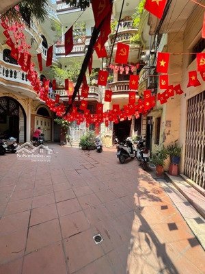 bán nhà riêng chính chủ ngõ 180 lò đúc - cách hồ gươm nhỉnh 2km