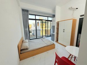 cho thuê căn hộ bancol full nội thất quận 7