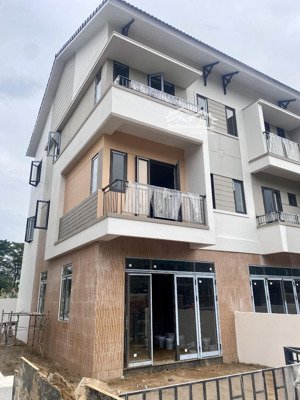 còn duy nhất căn f0 miễn lãi gốc 1 năm vị trí áp góc siêu đẹp giá rẻ hơn thị trường 500tr