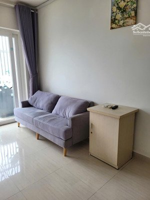 căn hộ moonlight boulevard 1pn full nội thất. giá 9 triệu.