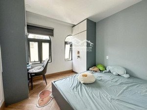 bán chdv mới tinh - lâu đài mini 5 tầng hẻm xe tải thông bình thạnh 66m²