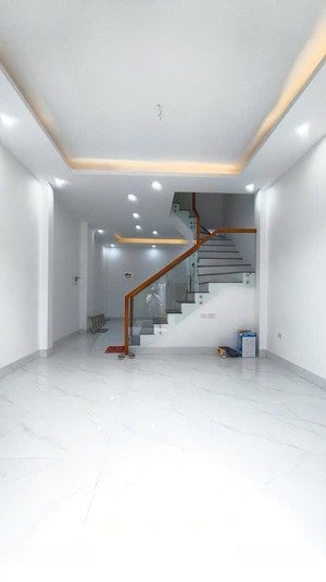 phú lương hà đông 33m _ 5 tầng xây mới _lô góc _ngõ nông _vài bước chân ra chợ_ oto qua nhà