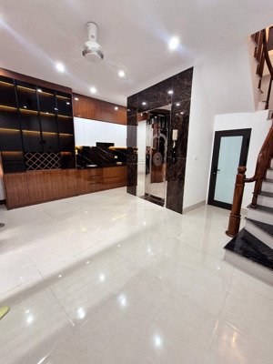 10 điểm không nhưng! nhà thuỵ khuê, ngõ thông, ba gác chạy, chỉ 1p ra hồ tây, tặng nt, 6t thang máy