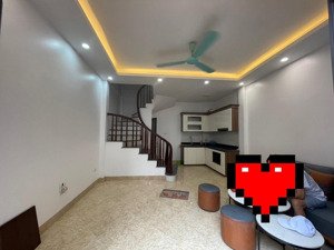 bán gấp nhà riêng hoàng mai, 7,35 tỷ, 31 m2, 3pn, 4wc, đầy đủ nội thất