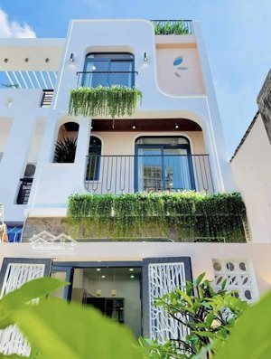 nhà nhỏ xinh 3 phòng ngủ có sổ hồng riêng giá 2tỷ600triệu đường vũ huy tấn,bình thạnh