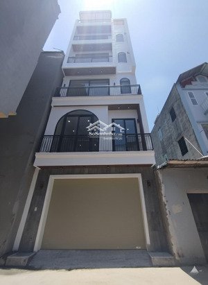 độc bản thạch bàn, ở và kinh doanh. dt 48.8m2, mt 5.1m, 6 tầng thang máy, gần chợ, ô tô vào nhà.