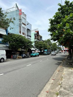 chính chủ bán đất tặng nhà cấp 4 mặt tiền lê thạch, thanh khê, đà nẵng