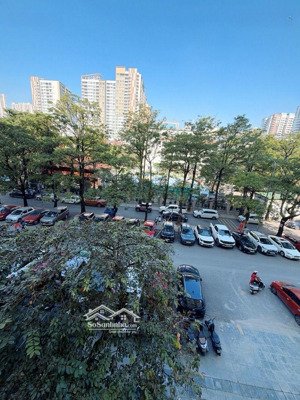 bán nhà chung cư 55 chính chủ lê văn lương .lô góc 2 ngủ-1 vs