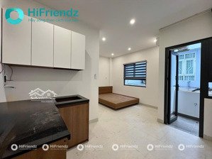khai trương căn hộ studio ban công thiết kế tone gỗ luxury
