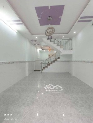 nhà mới ở ngay - hẻm ô tô 5m quốc lộ 13 - ngay vạn phúc - 2 tầng - giá chỉ 4,5 tỷ