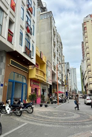 cho thuê nhà 3 tầng an thượng, ngay phố đi bộ