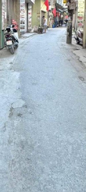 nhà đẹp phạm hùng- mới xây - cách ô tô 10m -ở ngay giá : 7.94 tỷ