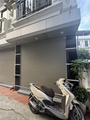 phúc lợi, long biên, dt 30m2 x 5 tầng mới, giá nhỉnh 5 tỷ, gần ô tô, trước nhà thoáng sáng