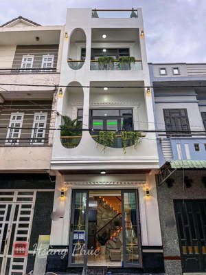 bán nhà gần chợ đa kao, 3tỷ990/65m2 đang cho thuê 25tr/th đường ôtô nguyễn huy tự-q1 thông hoàng sa