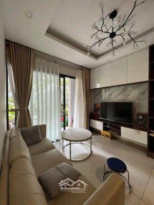 bán gấp căn 107m² 3pn sân vườn rộng rãi giá công khai 9,99 tỷ, call em đạt hỗ trợ xem nhà thực tế.