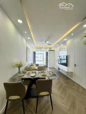 cần bán nhà đẹp 68m2, 3pn 2wc khu sky garden phú mỹ hưng quận 7