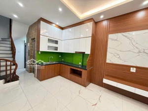 hiếm nhà kiến hưng 30m2 x 5t, thang máy, gần ô tô, gần kđt xa la, dân trí cao