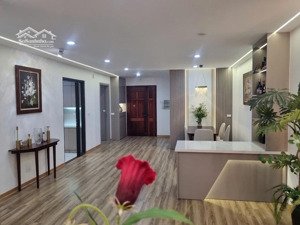 ngoại giao đoàn n01t3 đẳng cấp nhất khu, 3pn, 2 logia, bếp riêng, có kho để đồ rộng